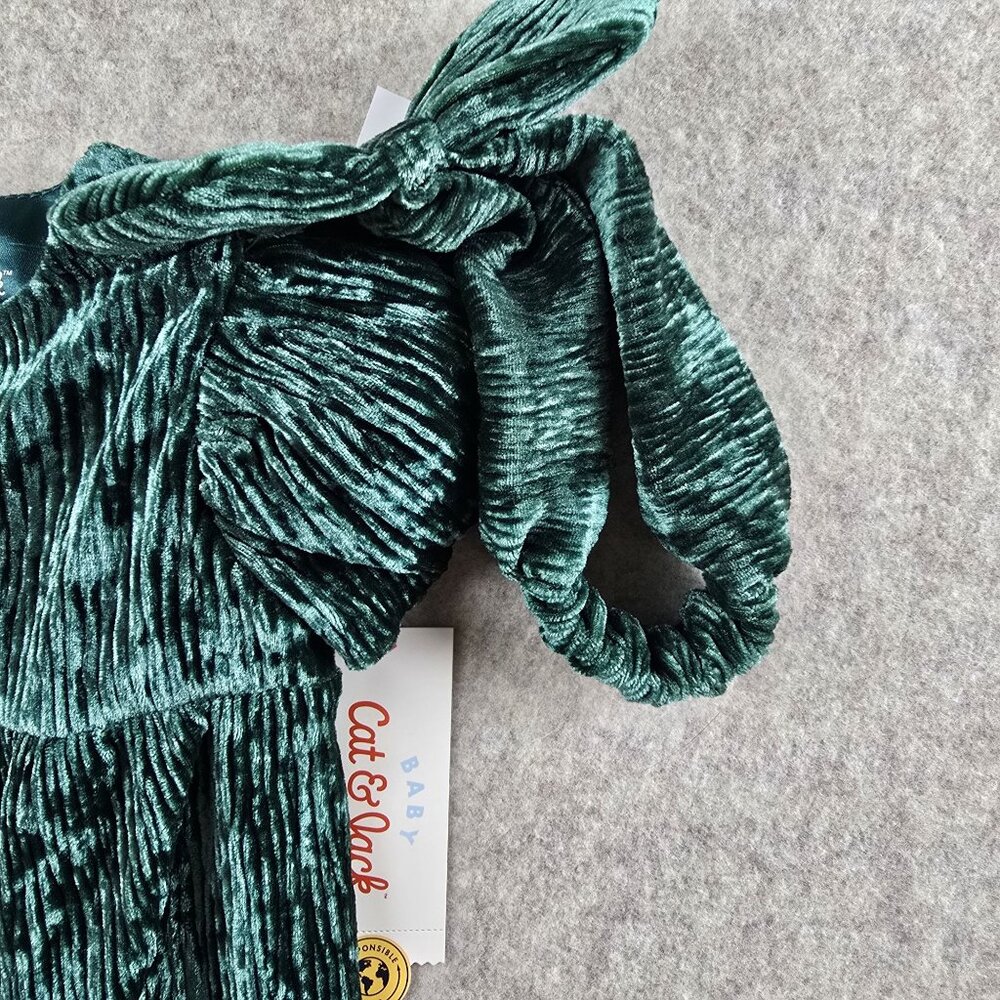 Cat & Jack Baby Green Velvet Textured Romper 6M - Picture 4 of 7
